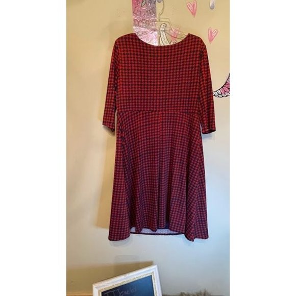 Women's Lucie Lu Hoodstooth Dress - Picture 4 of 4